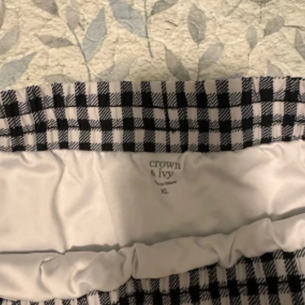 Athletic Shorts - Picture 3 of 3